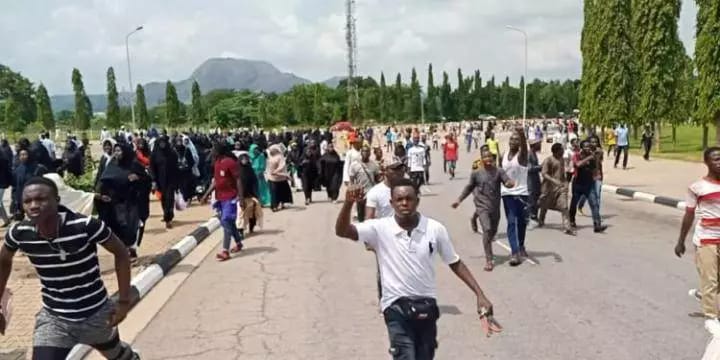 El-Zakzaky's Return: Shi'ites vow to resume protest